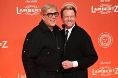 monday_night_2026_niveau-klatsch_thomas_rath-und-sandro