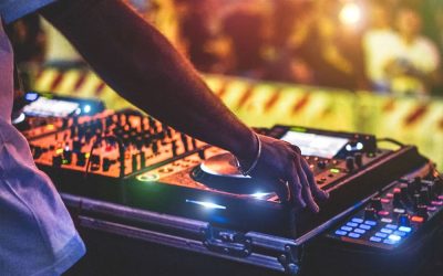 Partymenge ignoriert Coronaregeln – Polizei löst illegale Party in Essen auf!