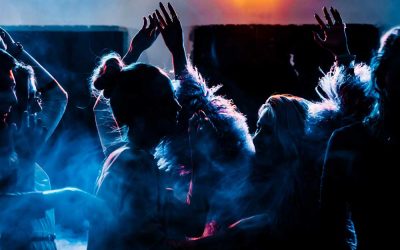 Illegale Party in Gerresheim- Partymob geht auf Polizei los!
