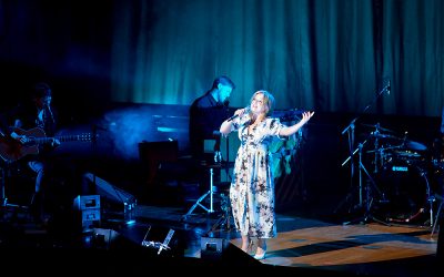 Annett Louisan: Konzert mit etwa 2,5 Jahren „Verspätung“ in der Düsseldorfer Tonhalle