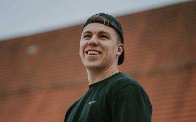 Vom Gottesdienst auf die Bühne/ Foto: Andrei-Vesa