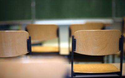 Eine Schulbank/ Symbolfoto