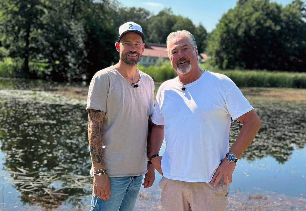 Die Kochprofis Andi Schweiger (li.) und Frank Oehler / Foto: RTLZWEI, Janus TV