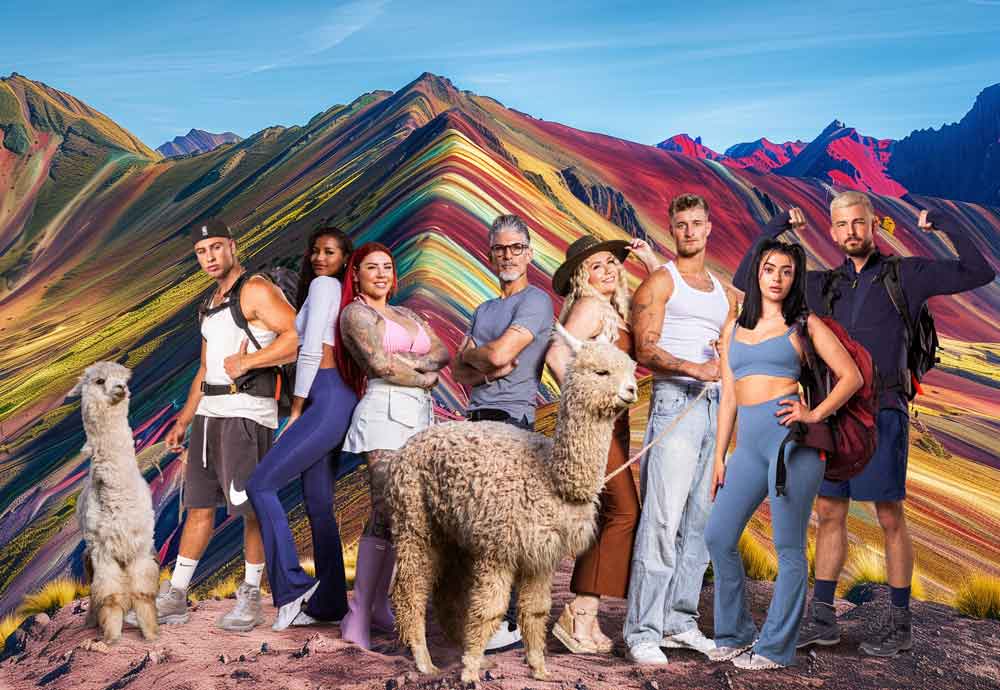 Titel: Reality Backpackers; Staffel: 3; Person: Daymian Weiß; Brenda Brinkmann; Kate Merlan; Chris Töpperwien; Marlisa Rudzio; Laurenz Pesch; Elsa Latifaj; Sinan Cakin; Bildunterschrift: Fotomontage Copyright: Joyn/Augusto Escribens;